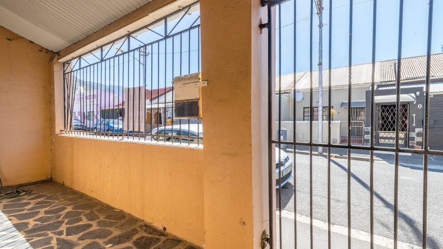 4 Bedroom Property for Sale in Salt River Western Cape